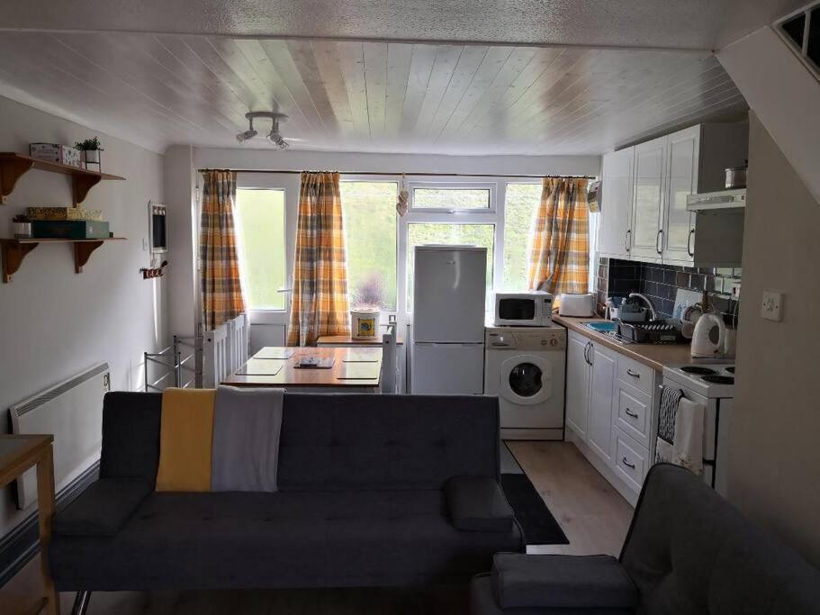 'Le Chalet Ii' Free Unlimited Wifi 2 Bed Chalet House Hodgeston Eksteriør billede